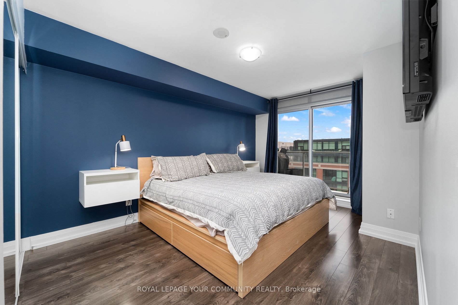 555 Wilson Ave, #1107E