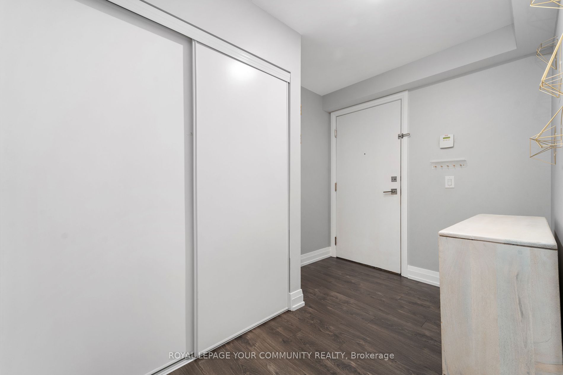 555 Wilson Ave, #1107E