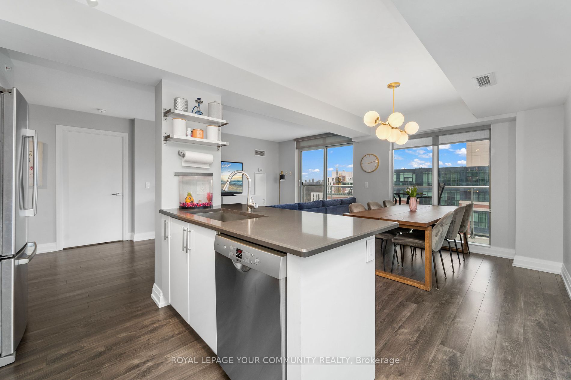 555 Wilson Ave, #1107E