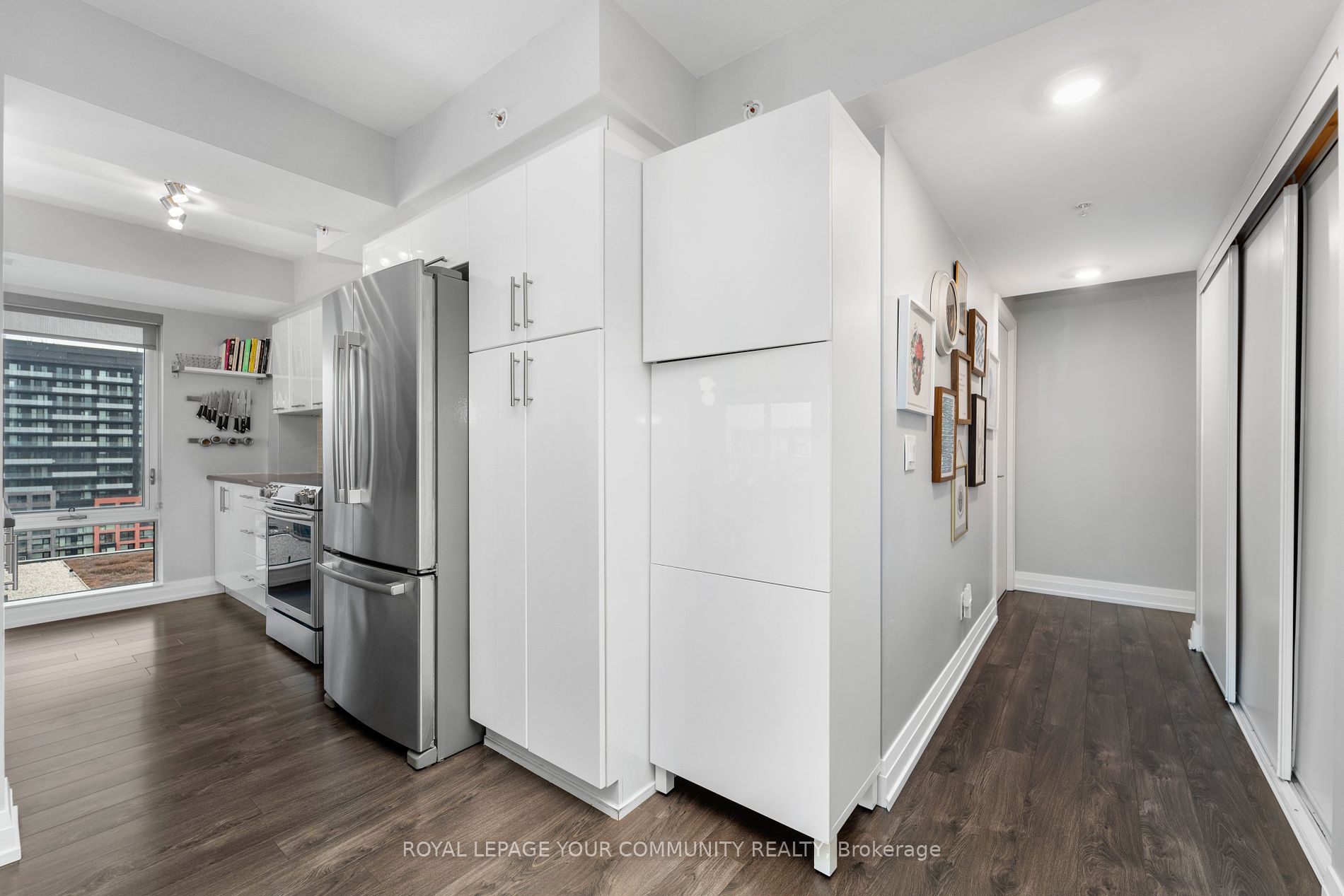 555 Wilson Ave, #1107E