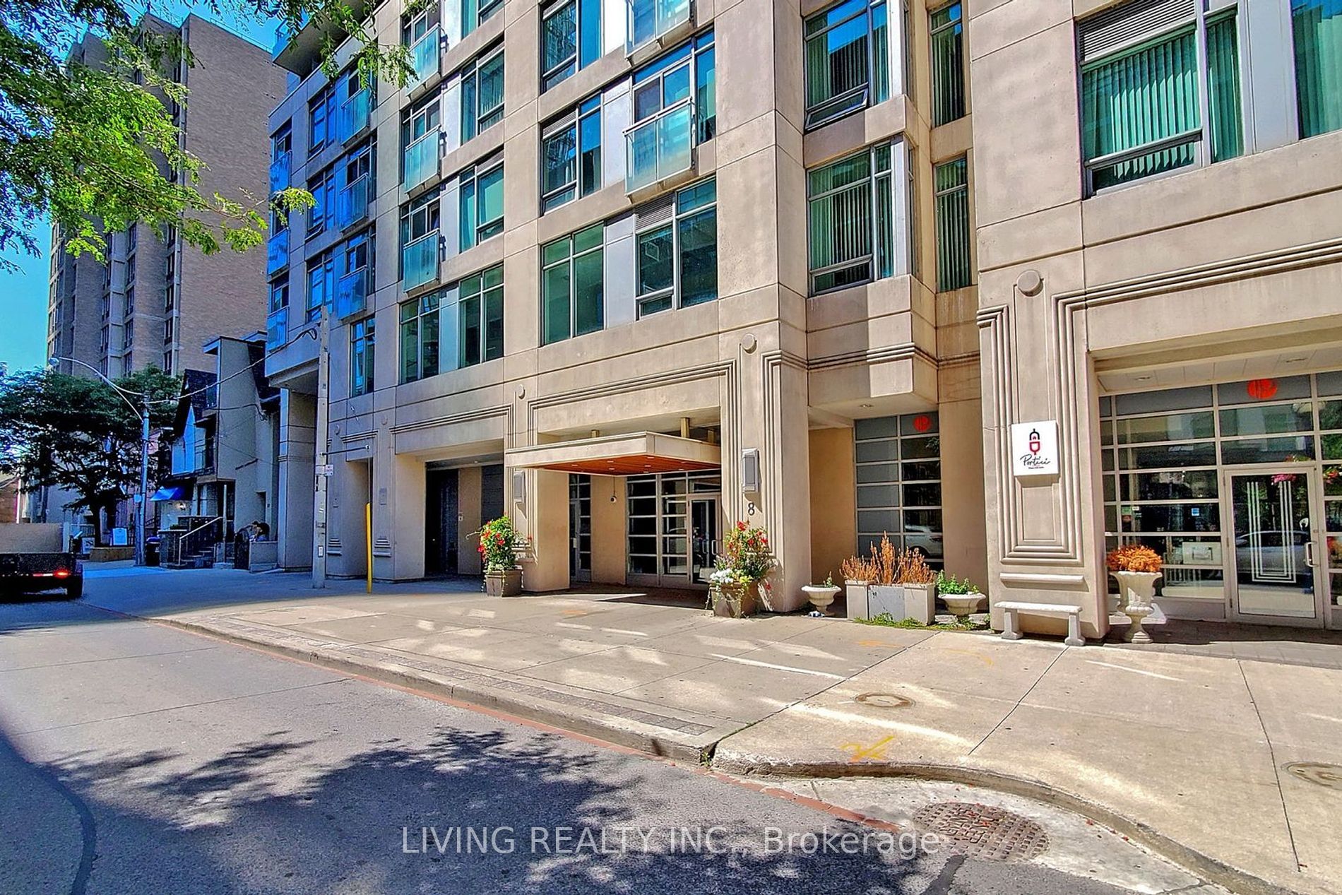 8 Scollard Street, #411