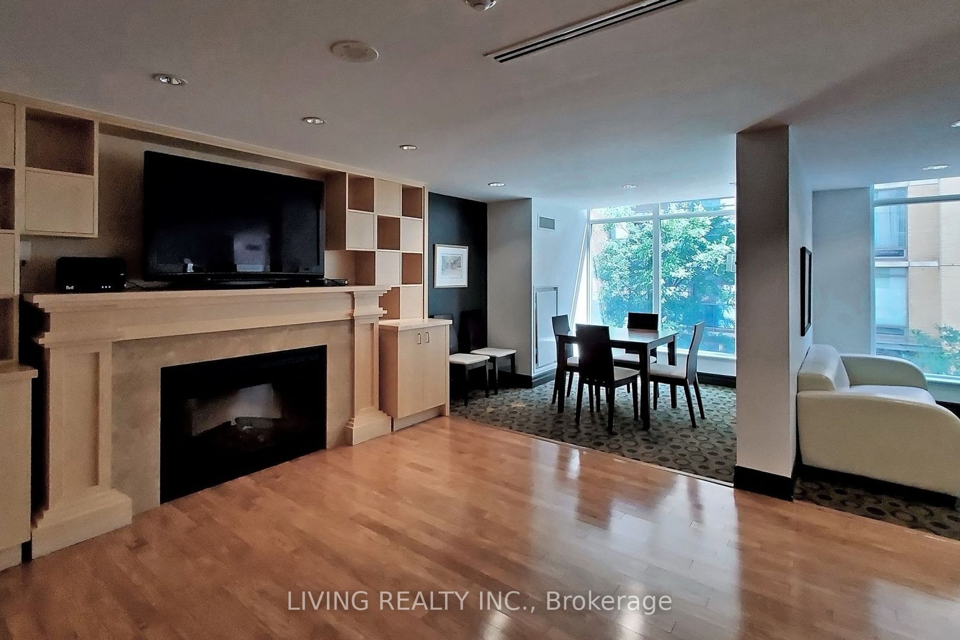 8 Scollard Street, #411