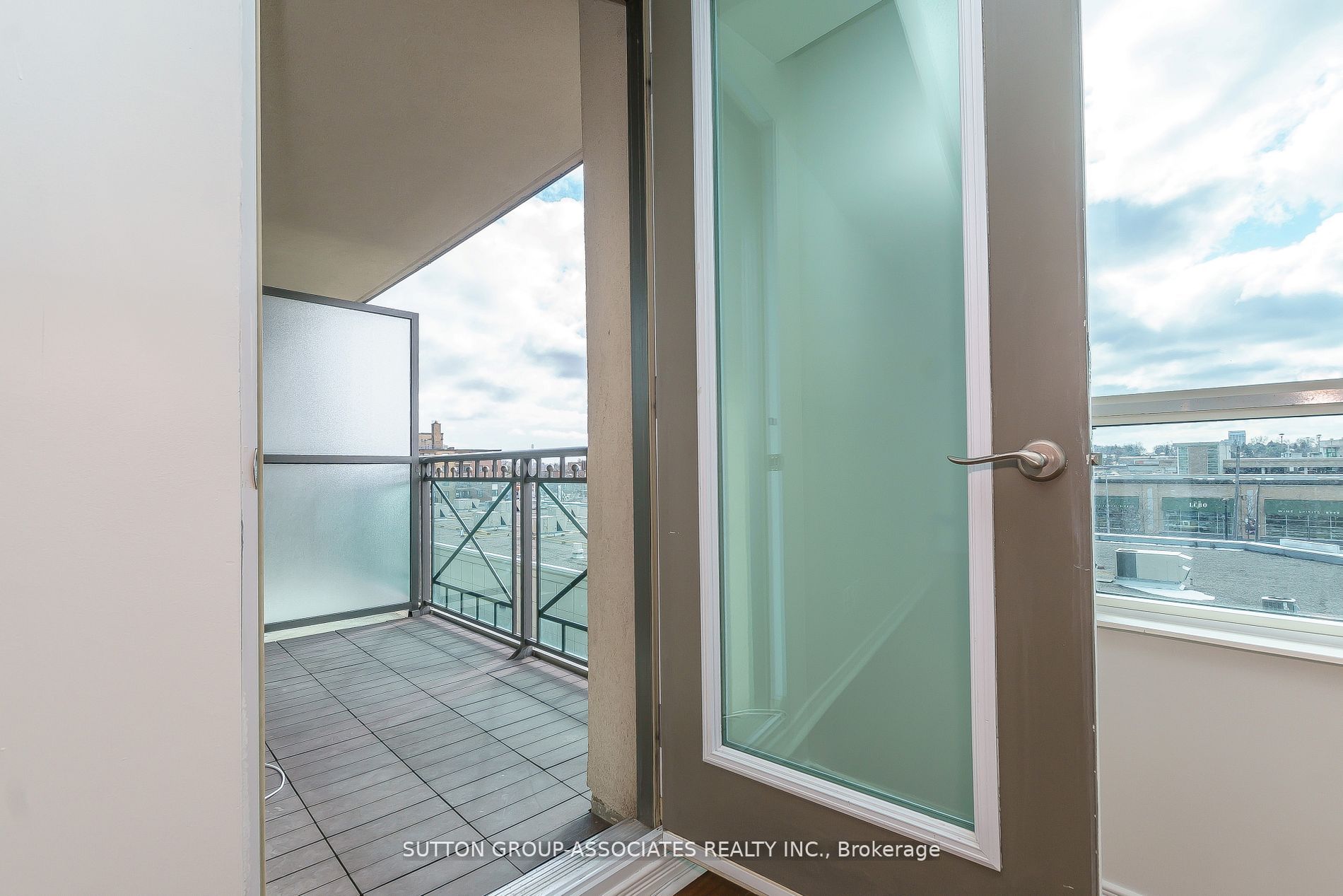 205 The Donway W, #506