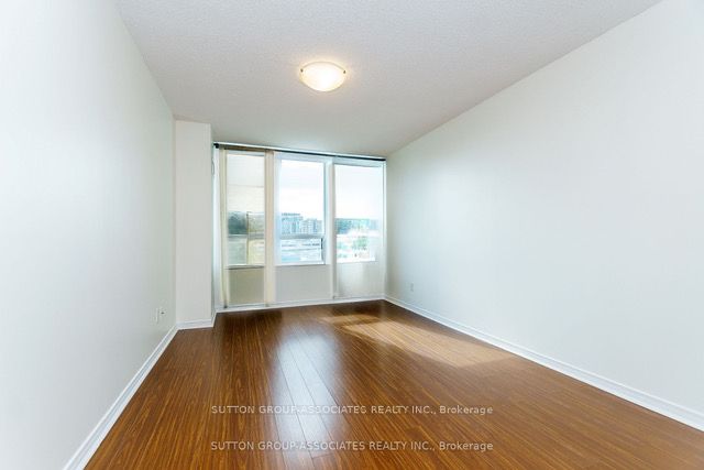 205 The Donway W, #506
