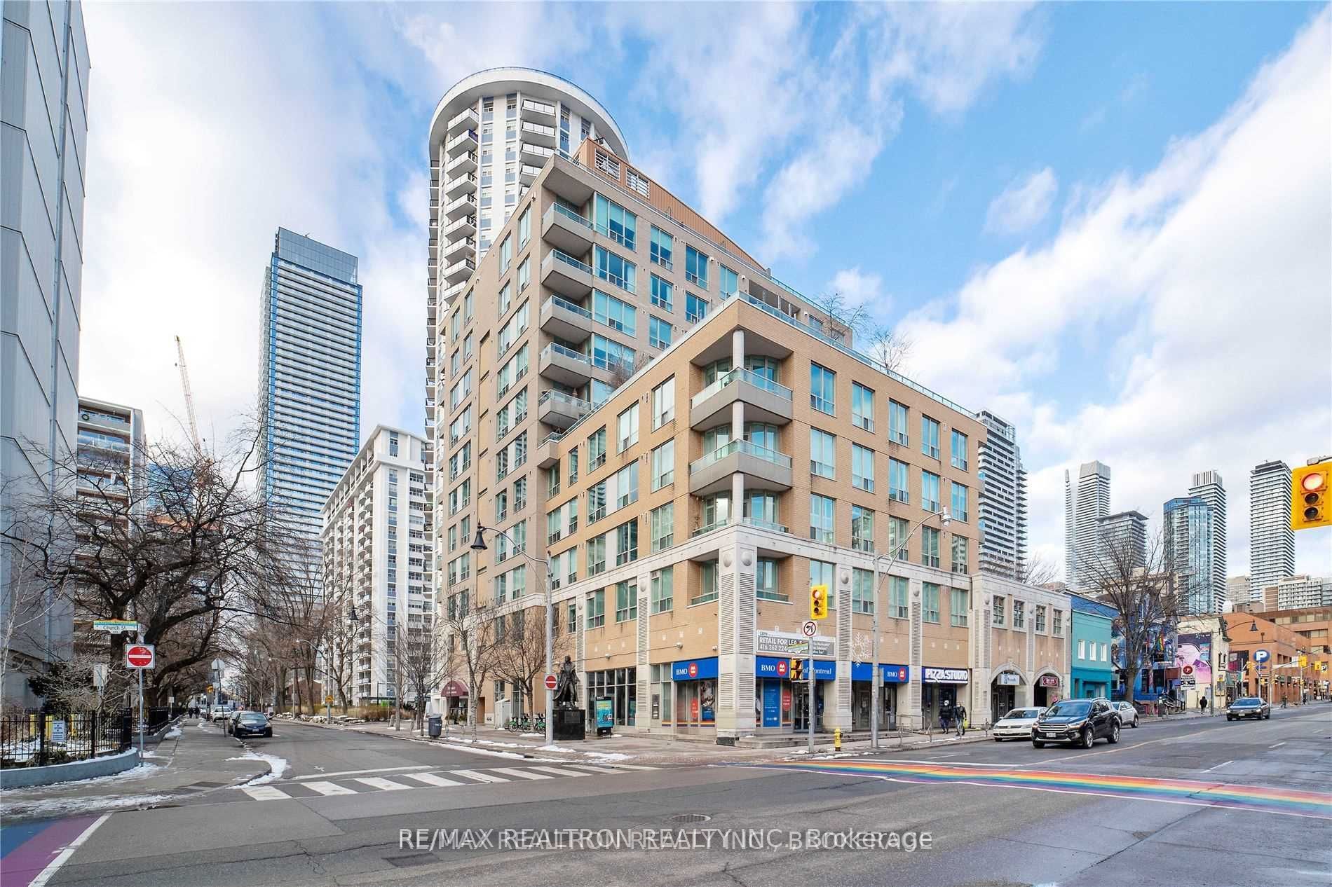 70 Alexander Street, #707