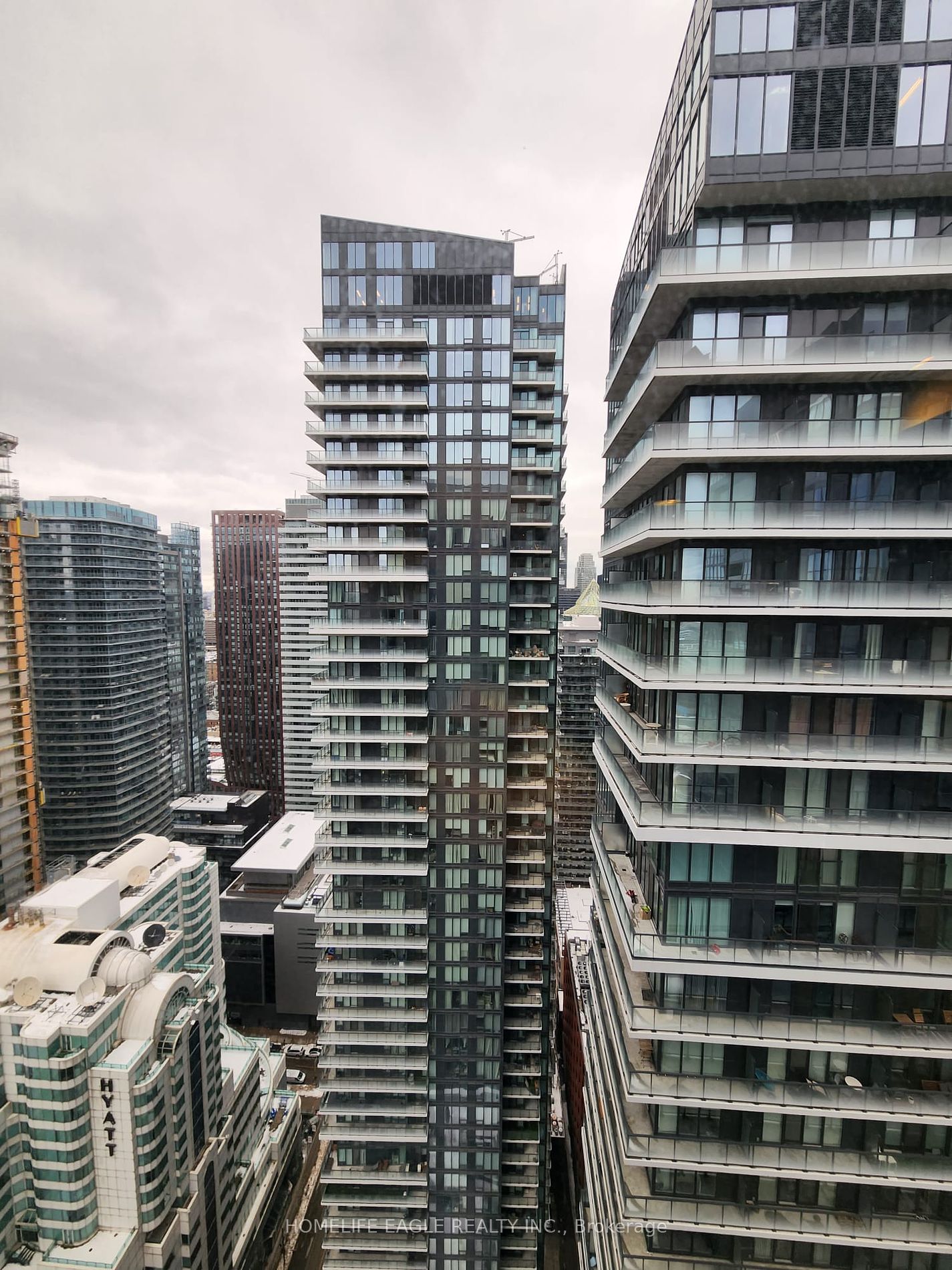 357 King Street W, #3707