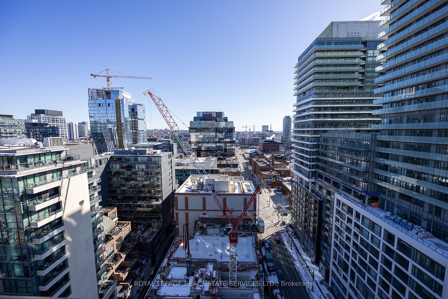 158 Front St E, #1812