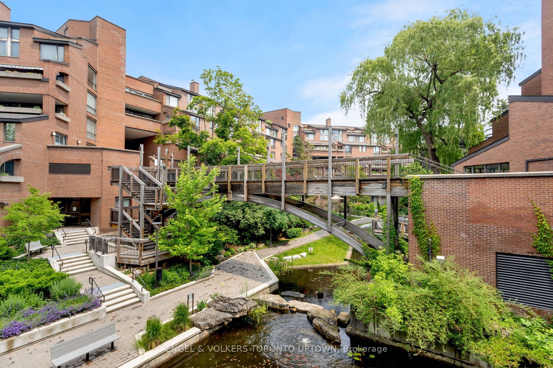 40 Sylvan Valleyway, #518