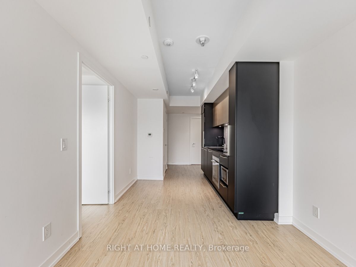 85 Wood Street, #1615