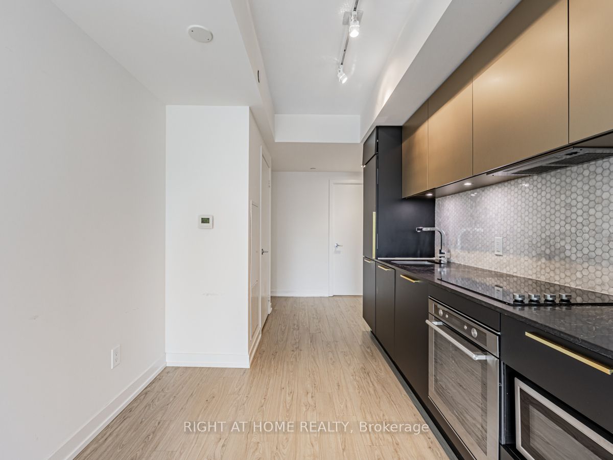 85 Wood Street, #1615