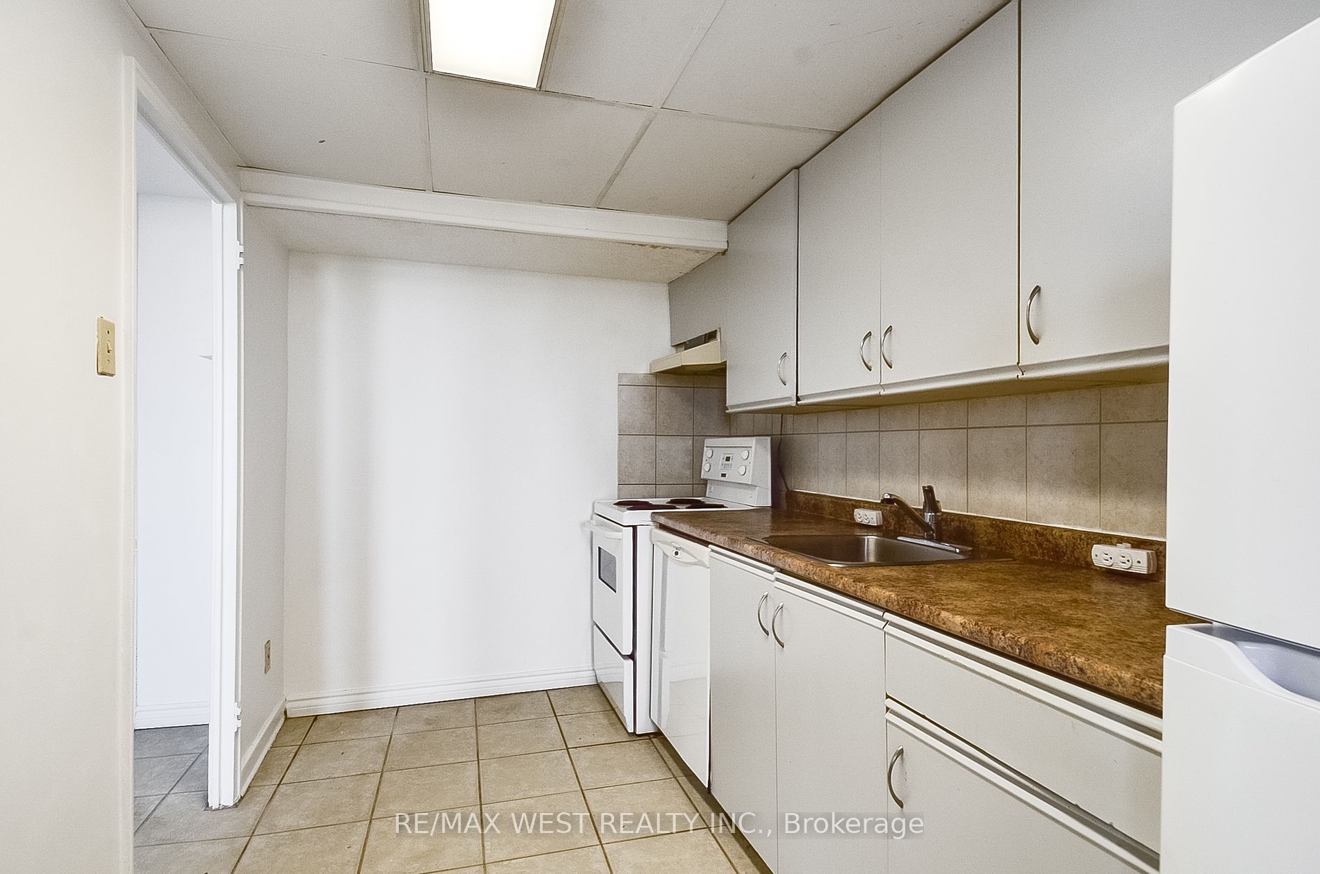 740 Eglinton Avenue W, #603