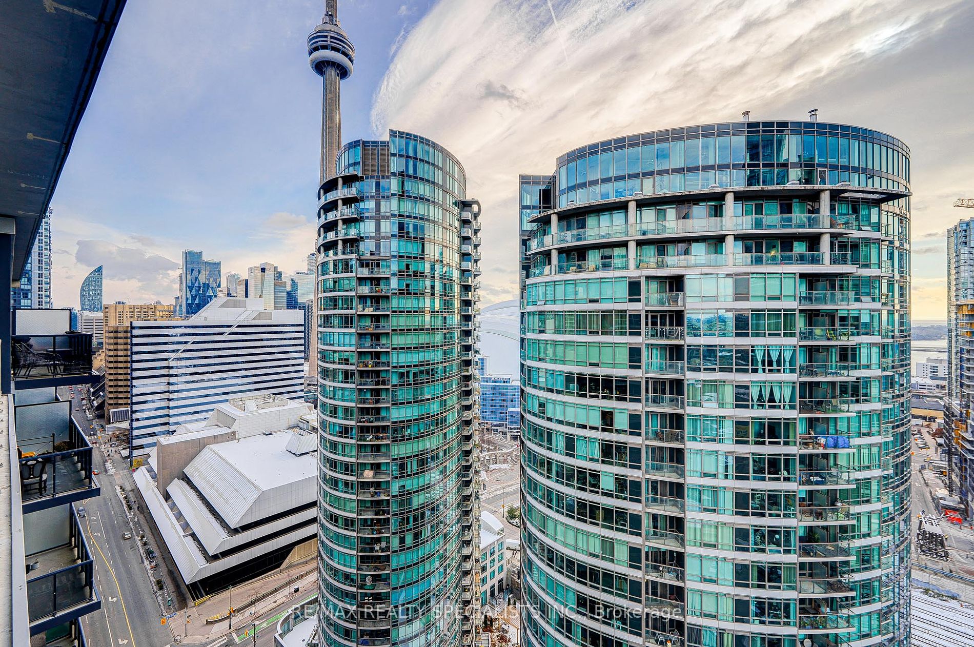 352 Front Street #2305