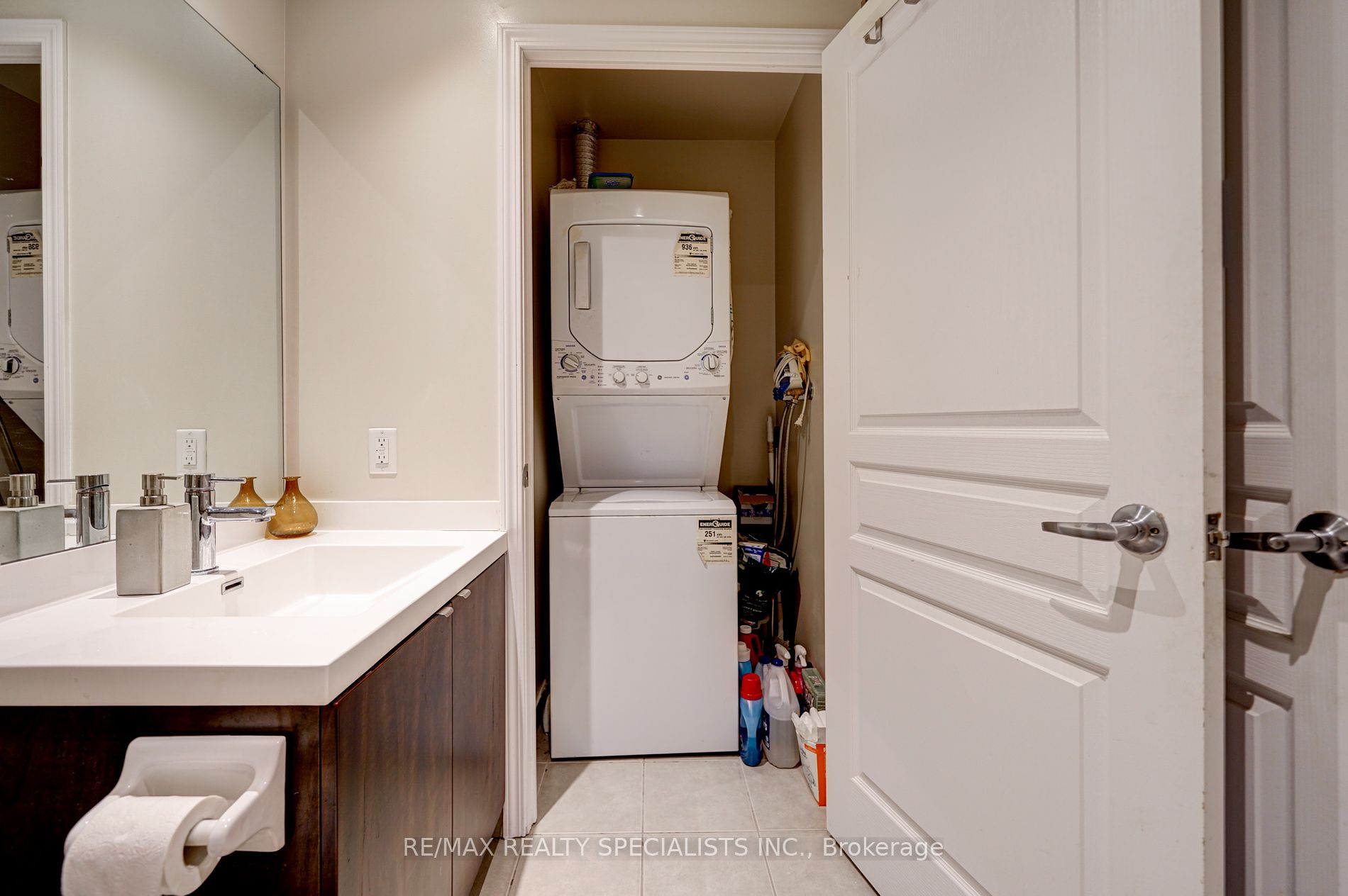 352 Front Street #2305