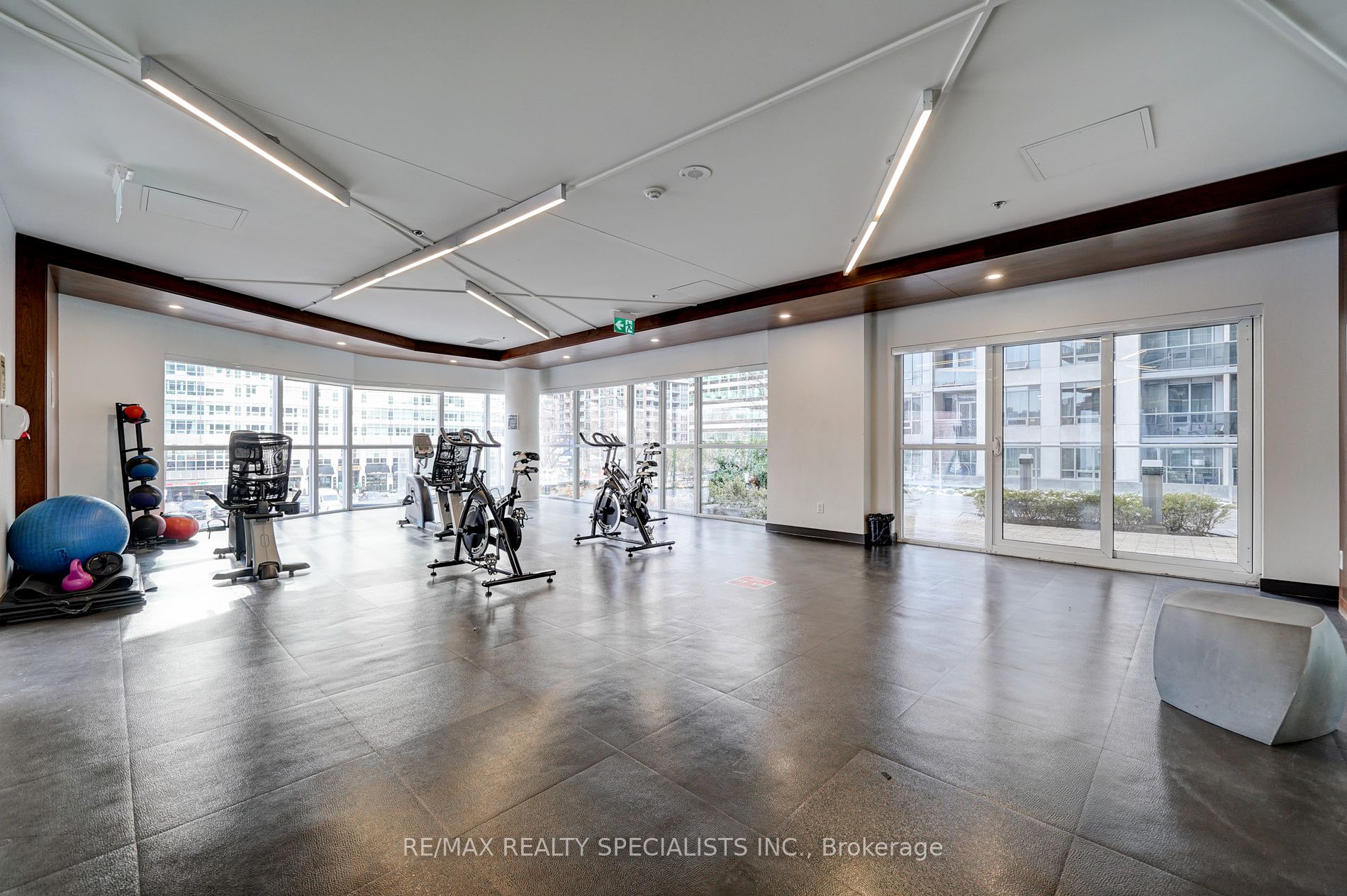 352 Front Street #2305