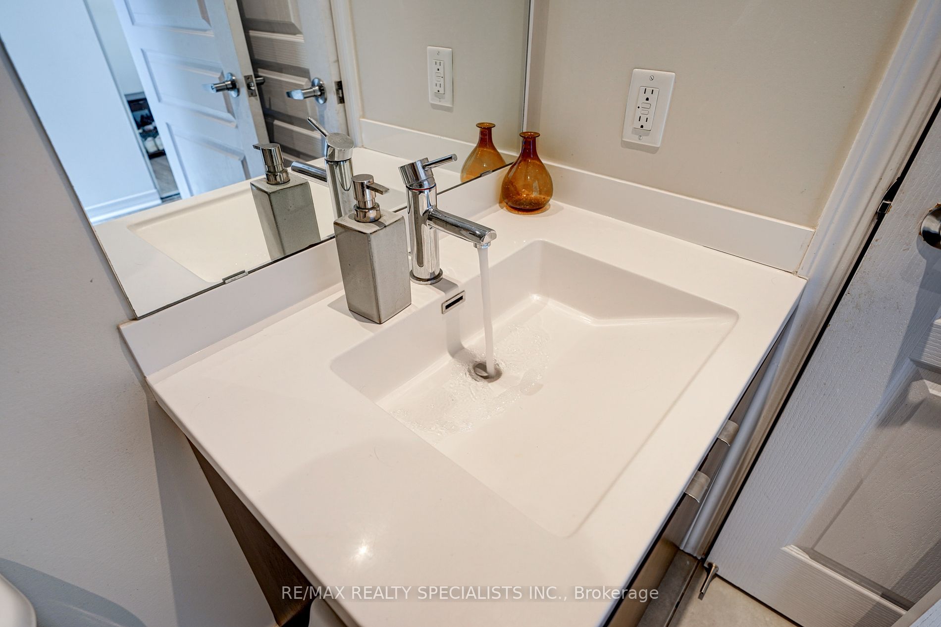 352 Front Street #2305