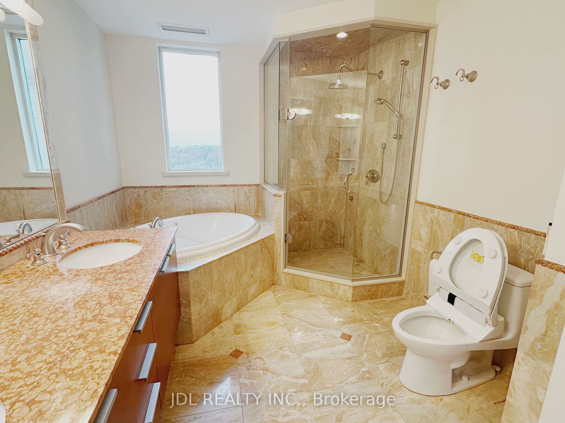 660 Sheppard Avenue E, #602B