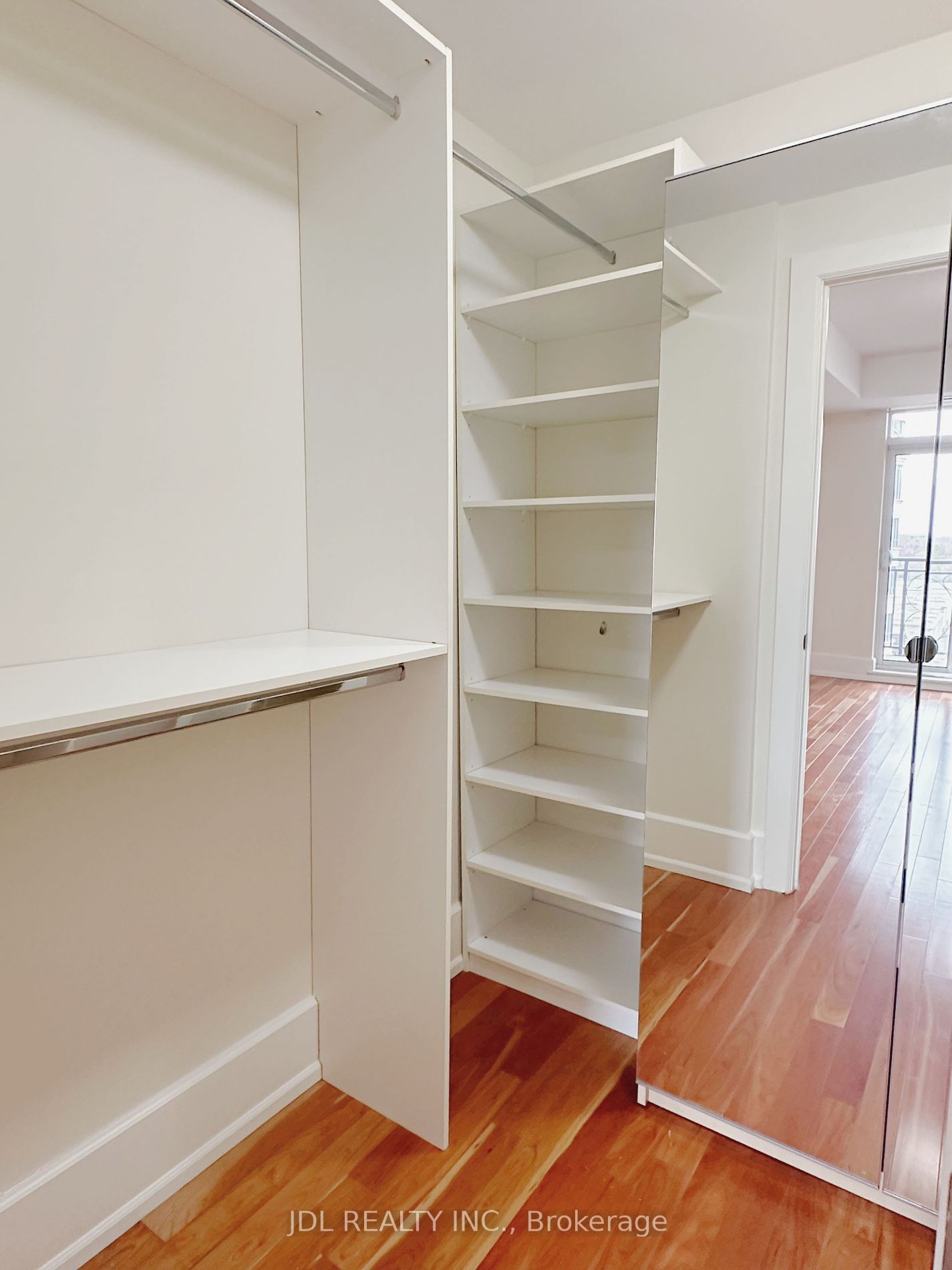 660 Sheppard Avenue E, #602B