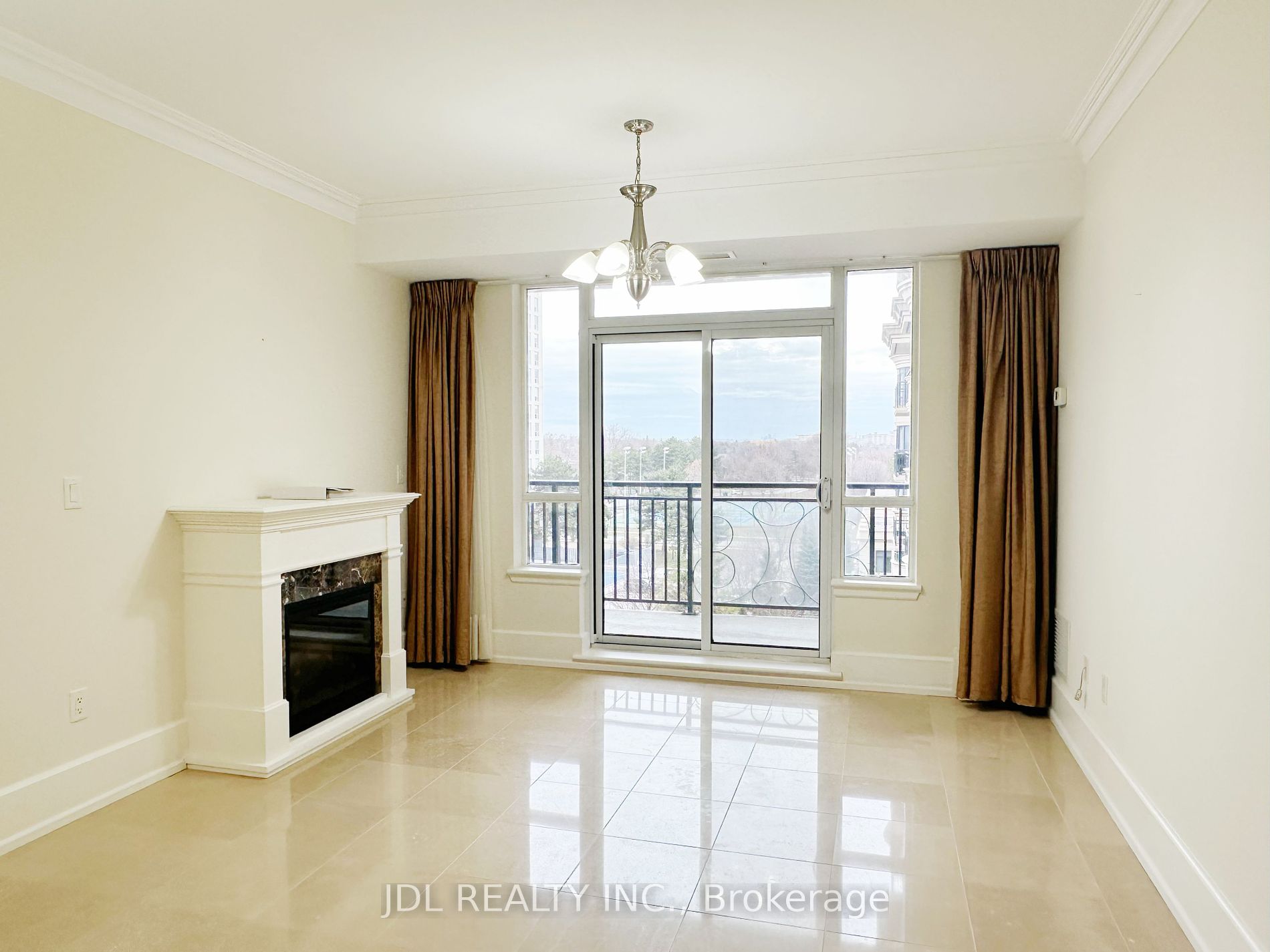 660 Sheppard Avenue E, #602B