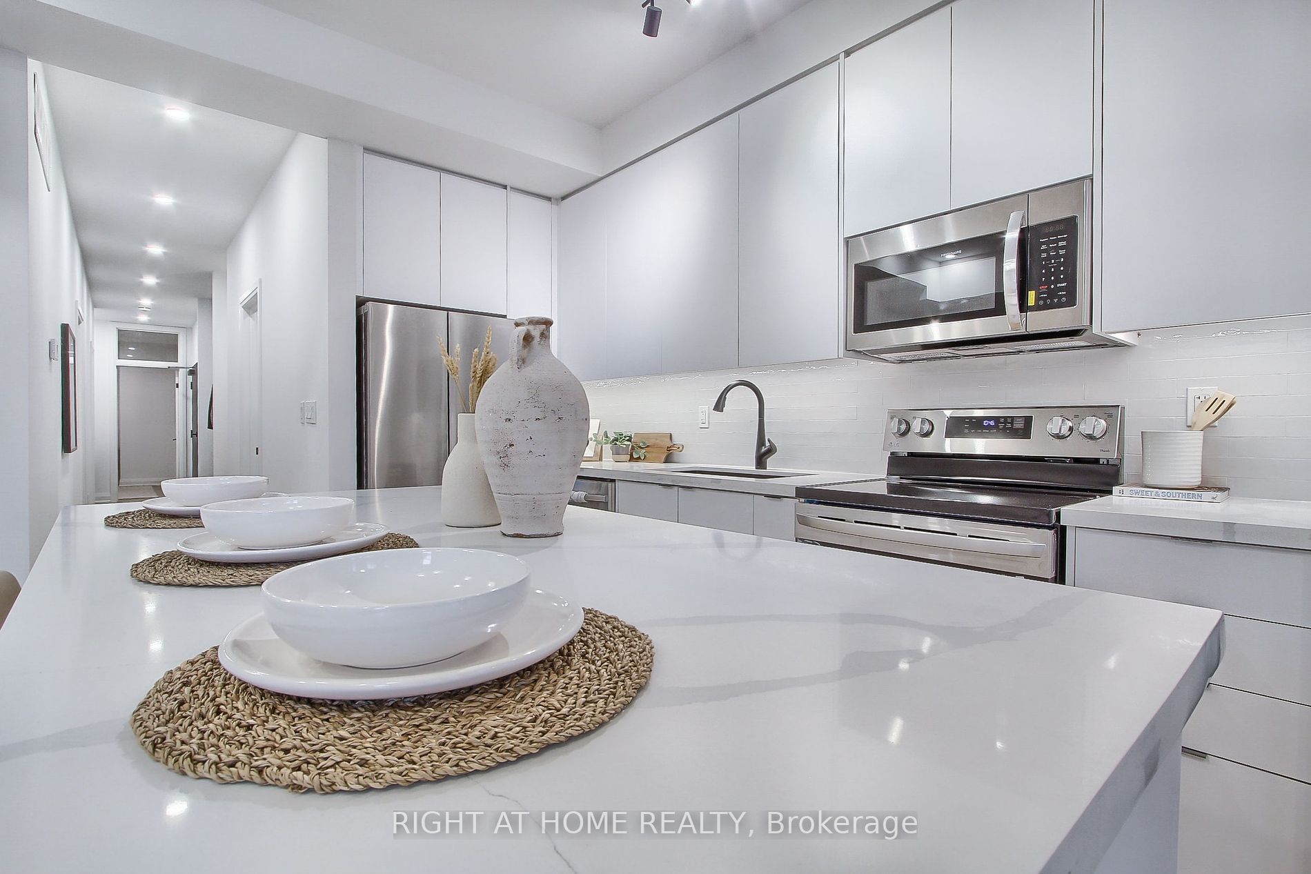 1201 Dovercourt Road #Unit 2