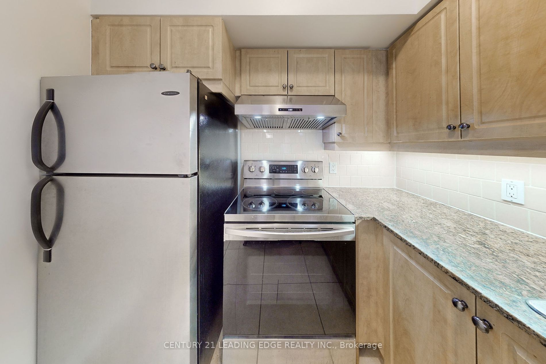 485 Rosewell Avenue, #212