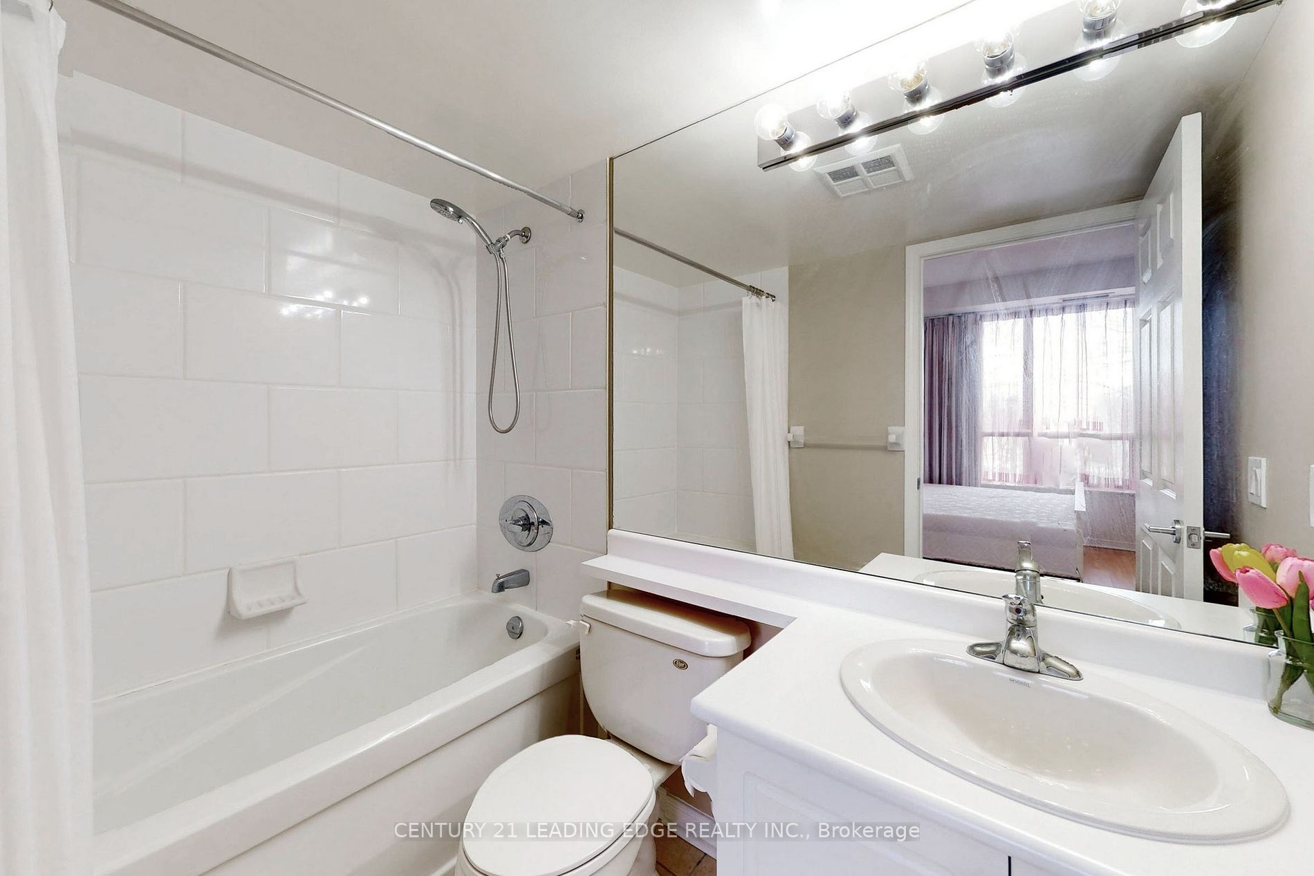 485 Rosewell Avenue, #212