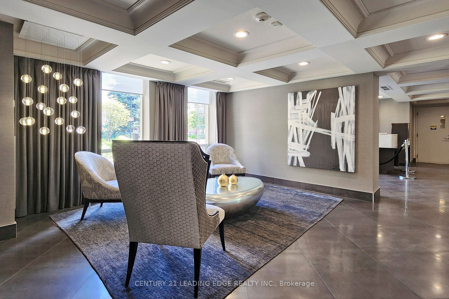 485 Rosewell Avenue, #212