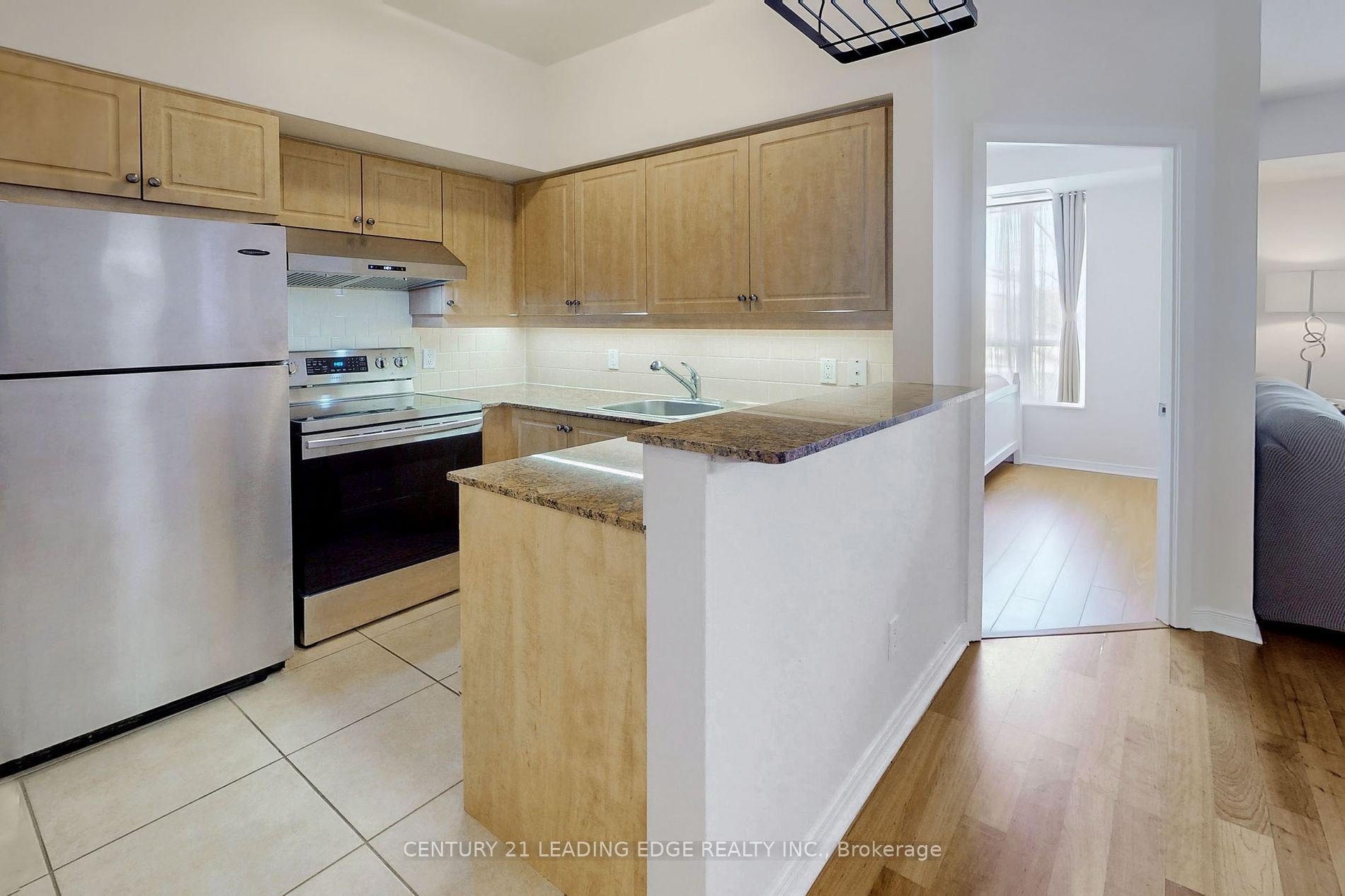 485 Rosewell Avenue, #212