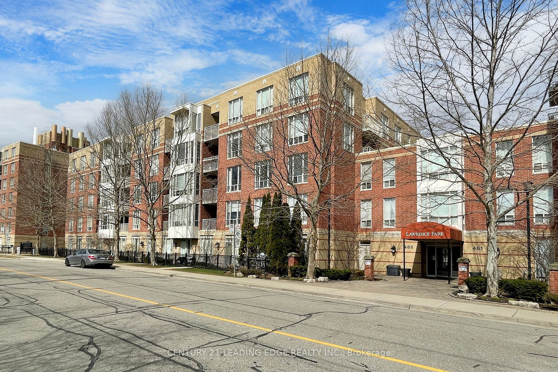 485 Rosewell Avenue, #212