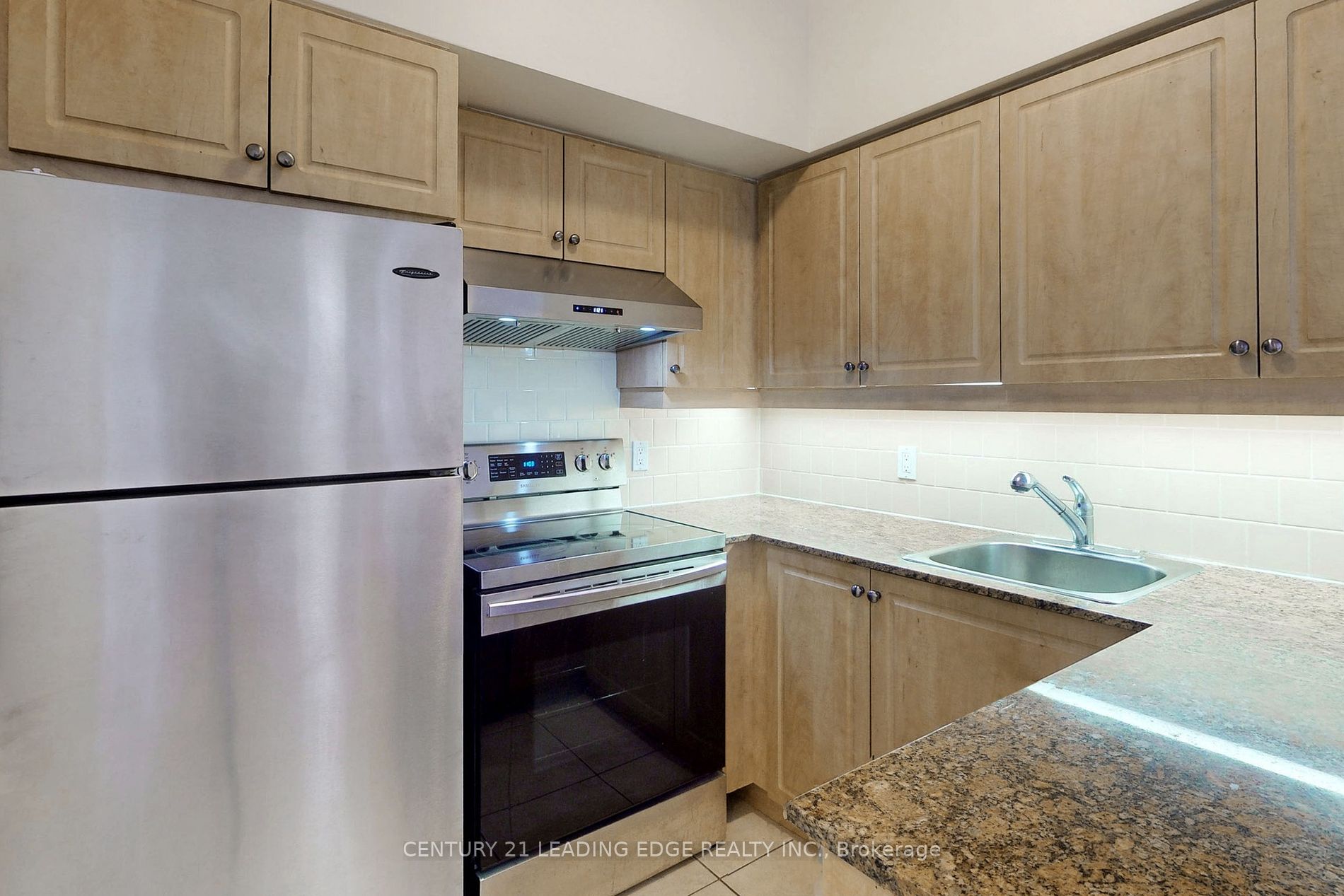 485 Rosewell Avenue, #212