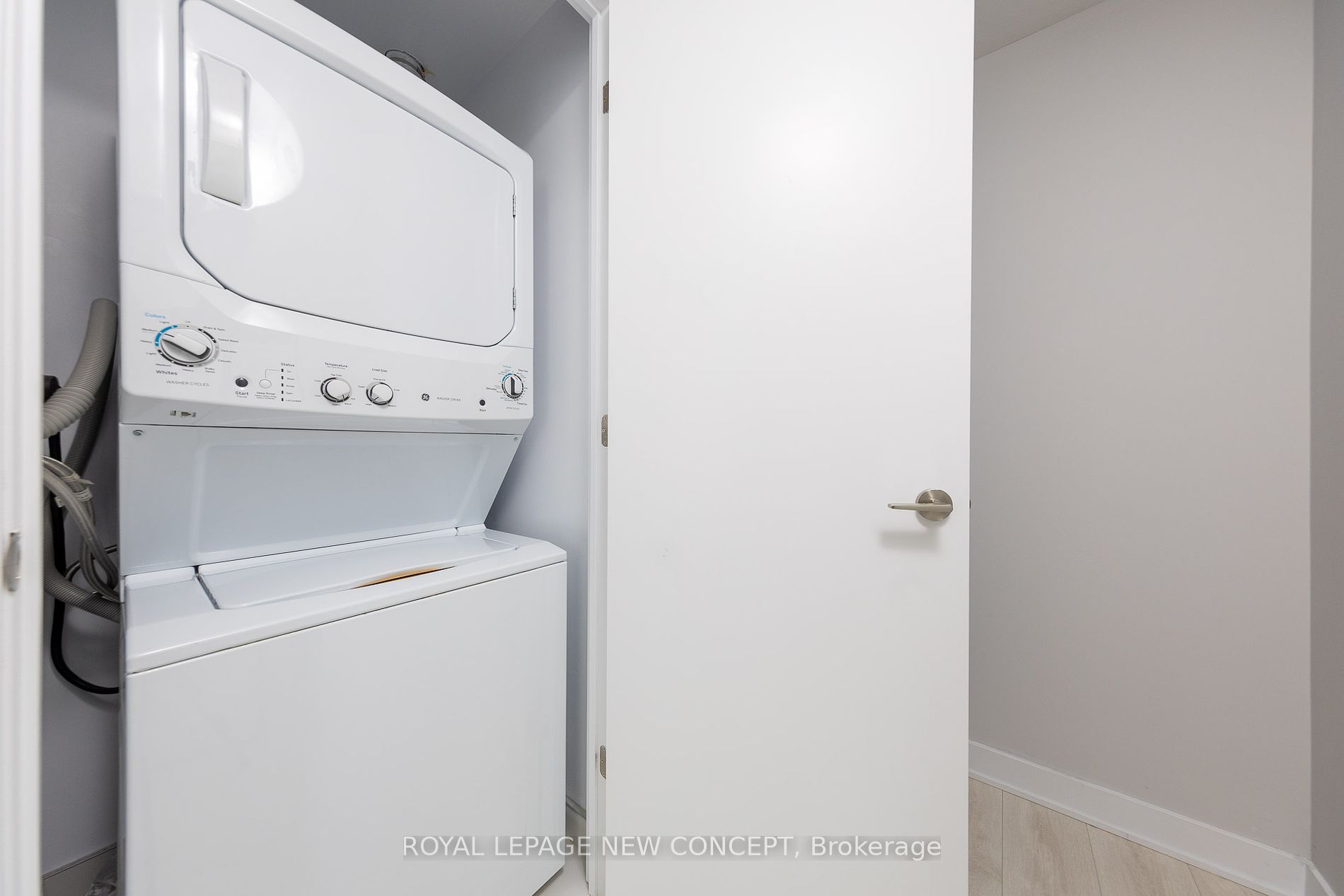 2221 Yonge Street, #1408