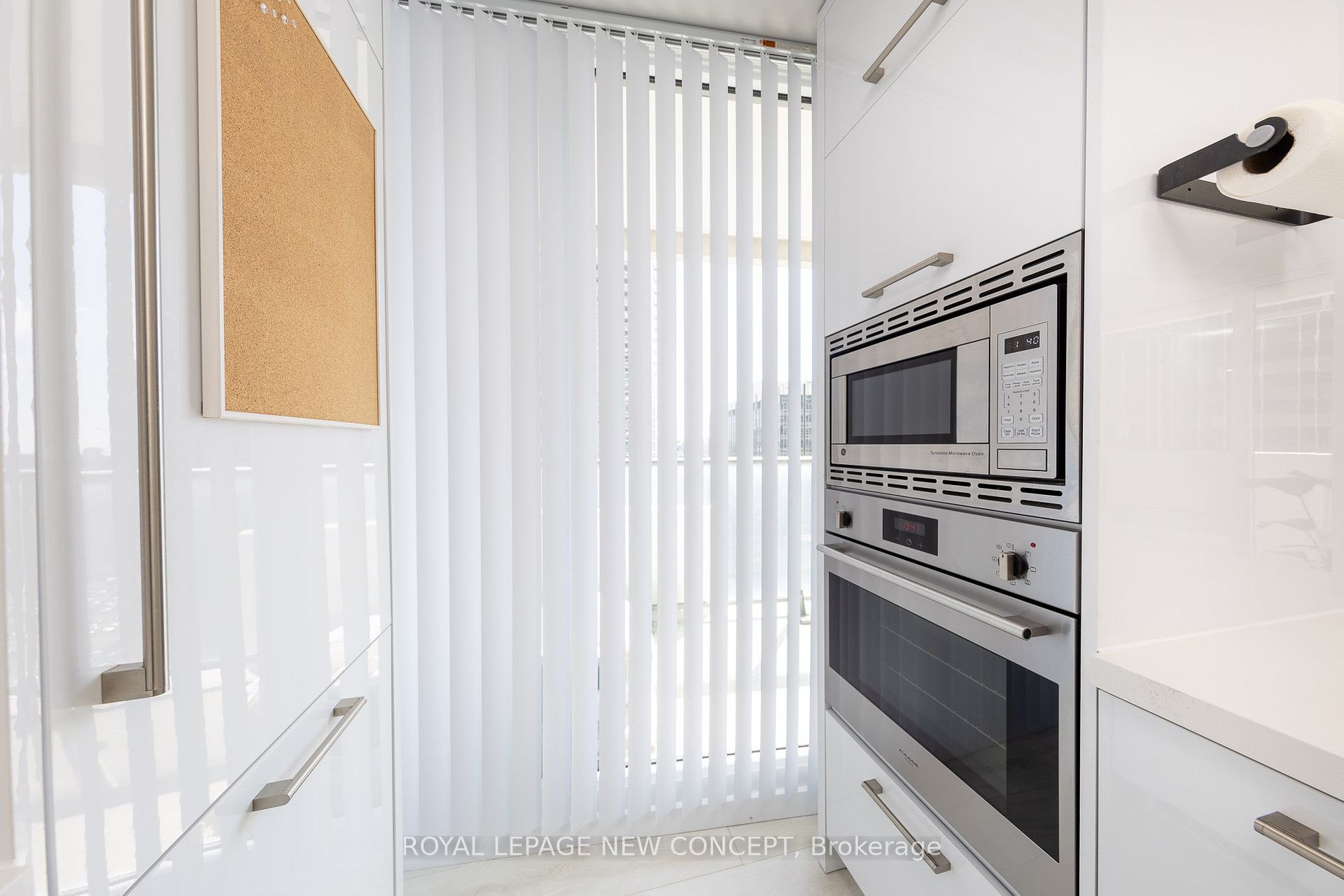 2221 Yonge Street, #1408