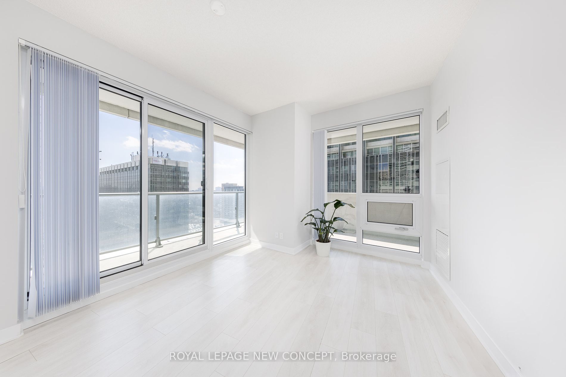 2221 Yonge Street, #1408