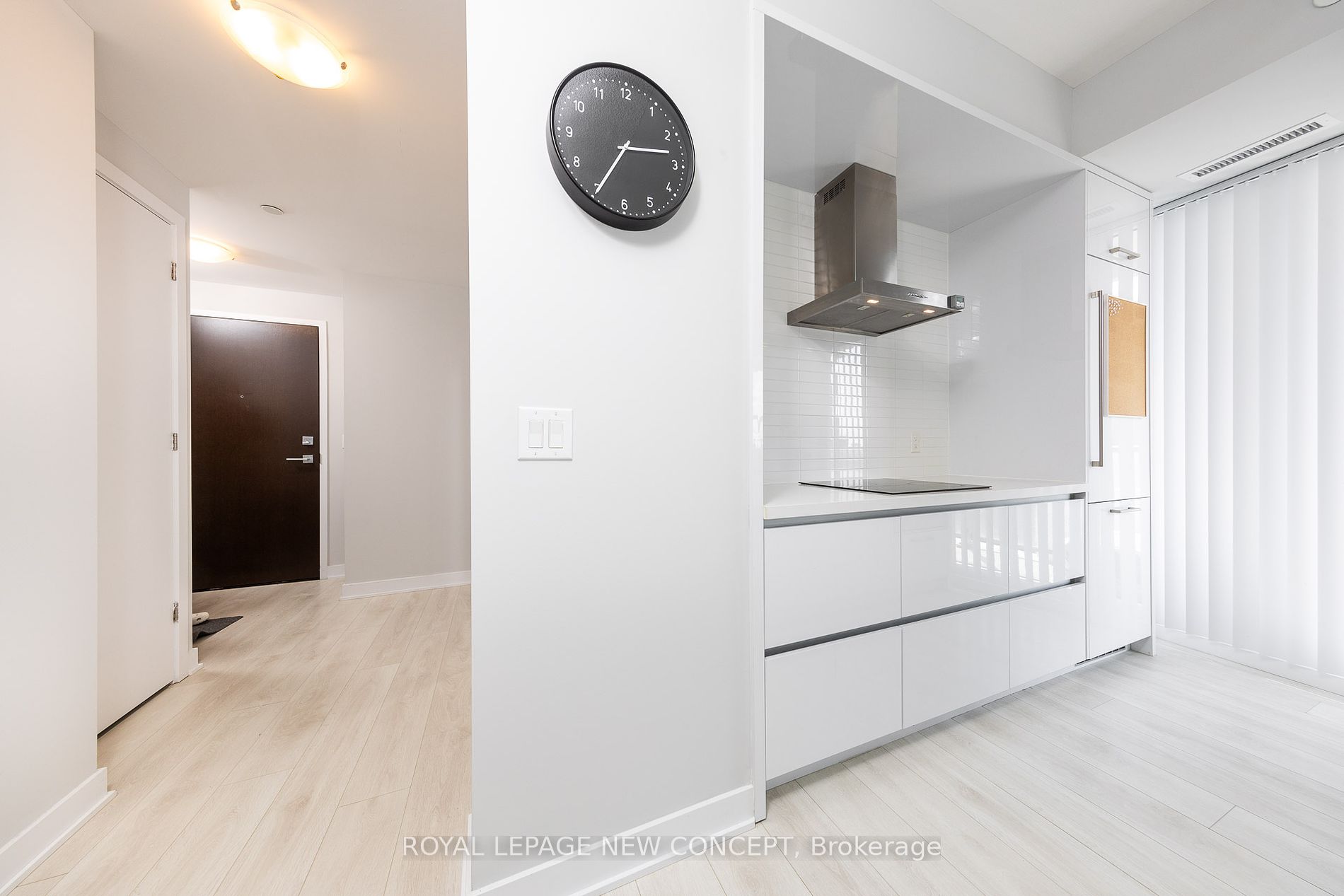 2221 Yonge Street, #1408