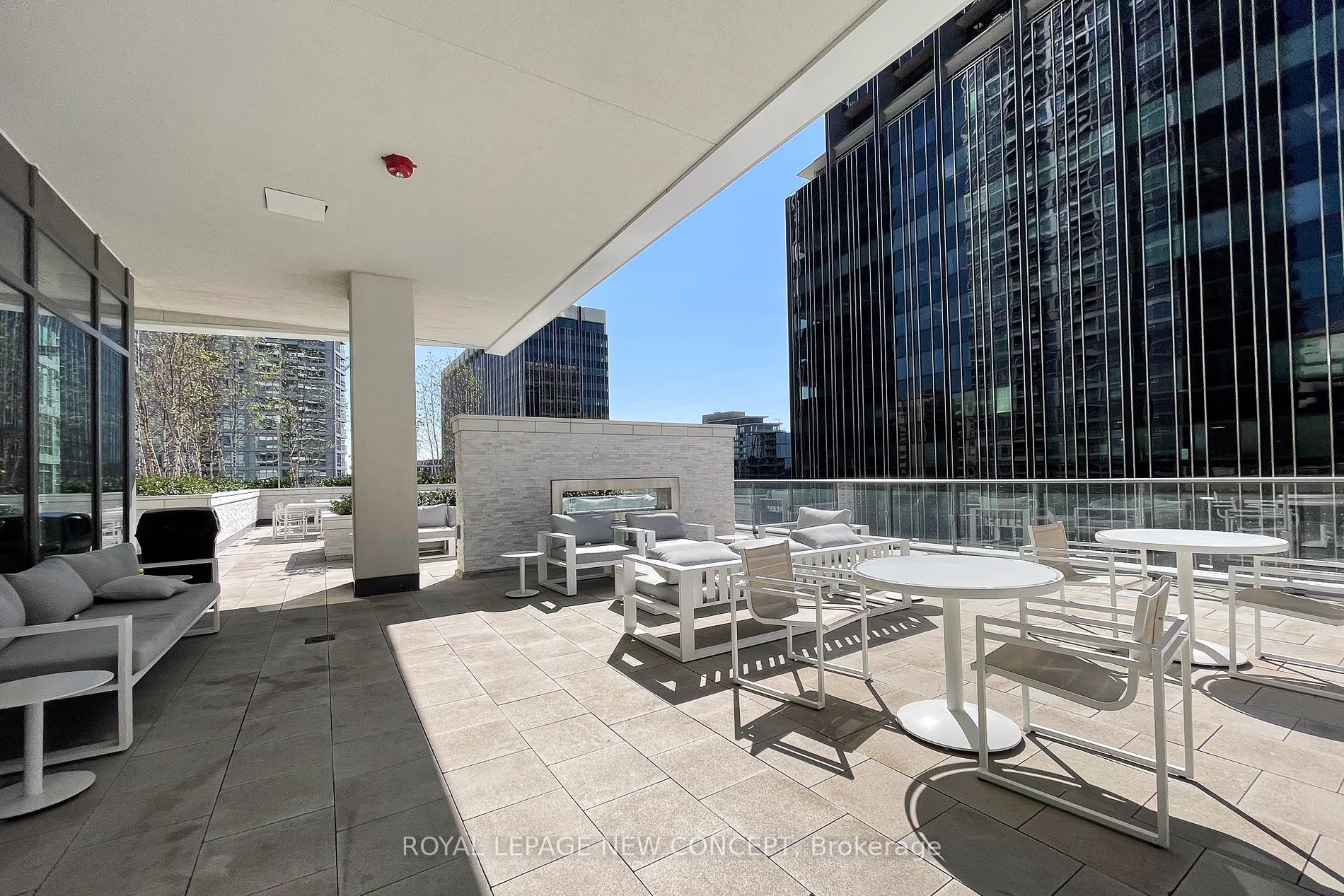 2221 Yonge Street, #1408