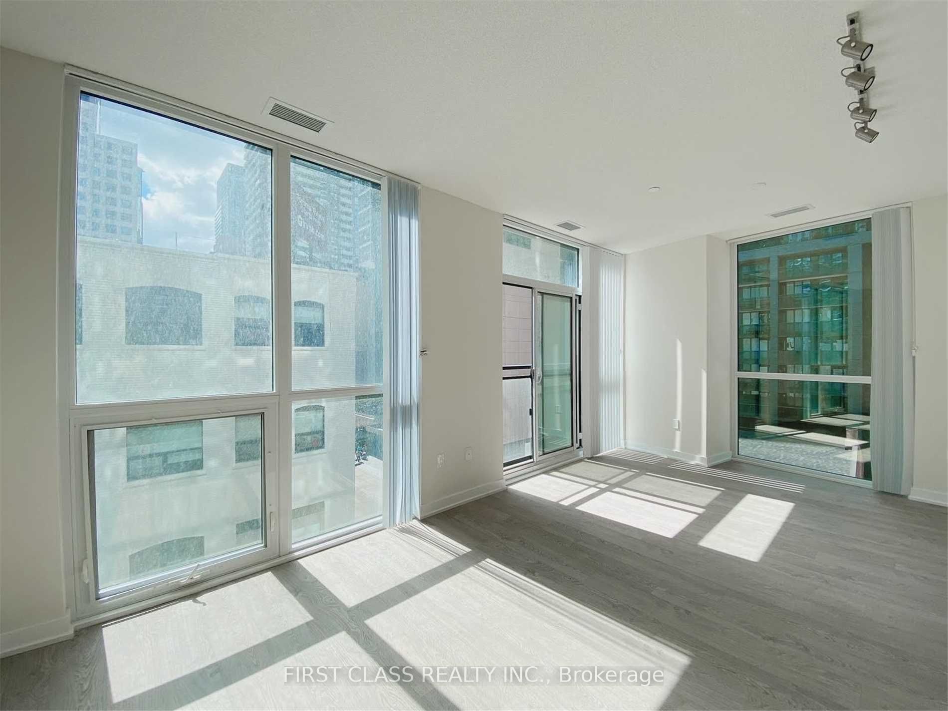 99 John Street #402