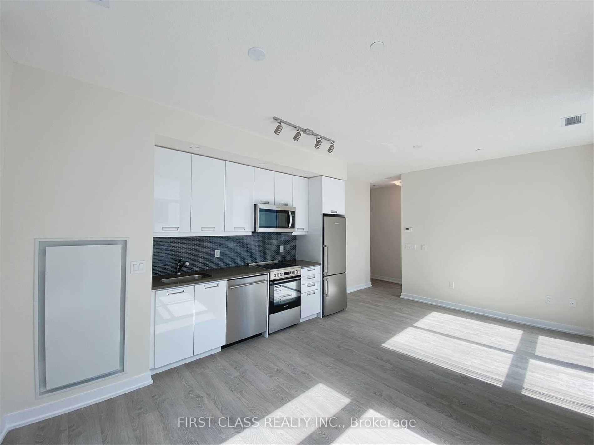 99 John Street #402