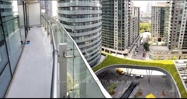 14 York Street #708