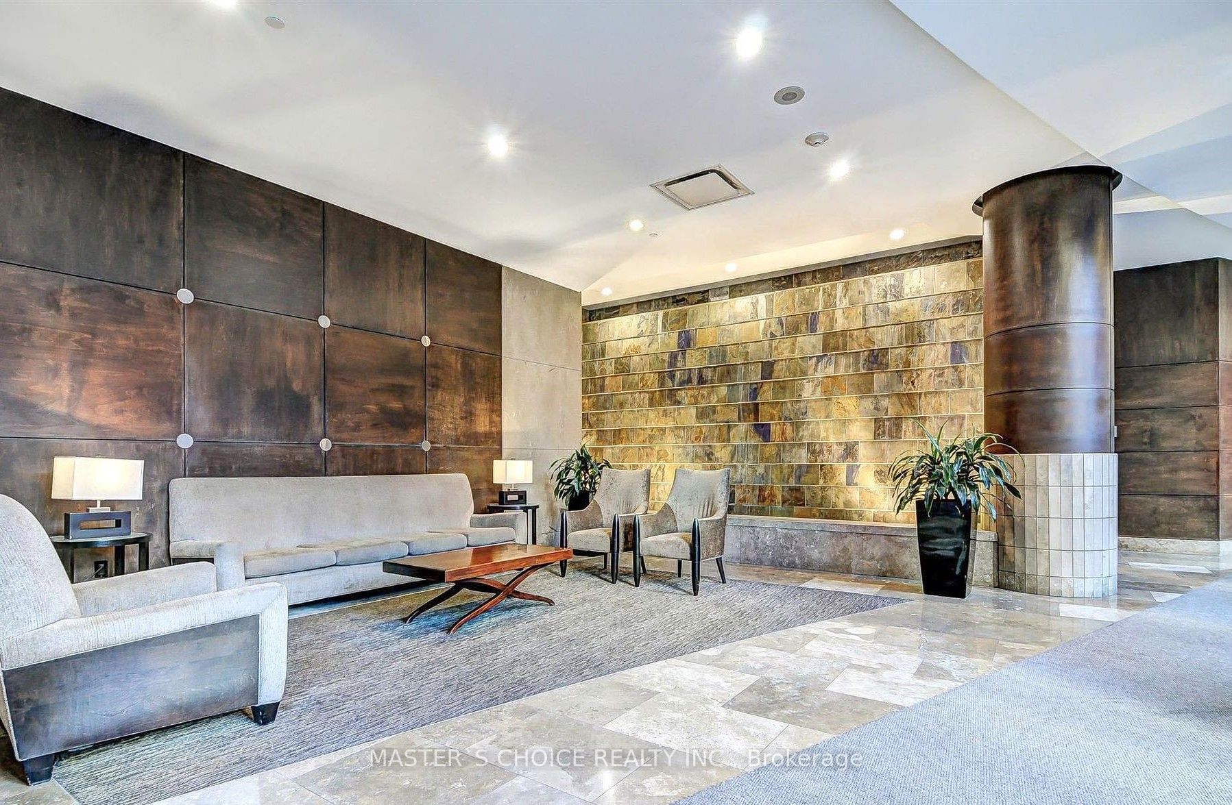 15 Northtown Way, #1228