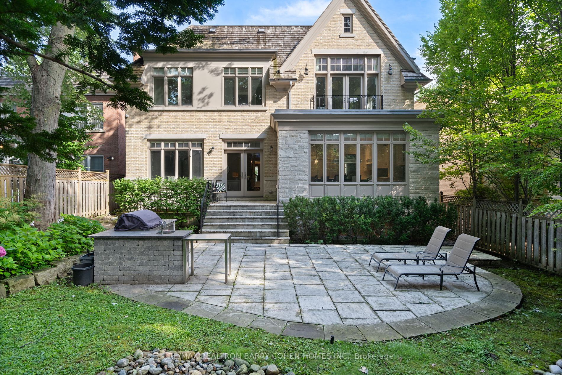135 Rochester Avenue