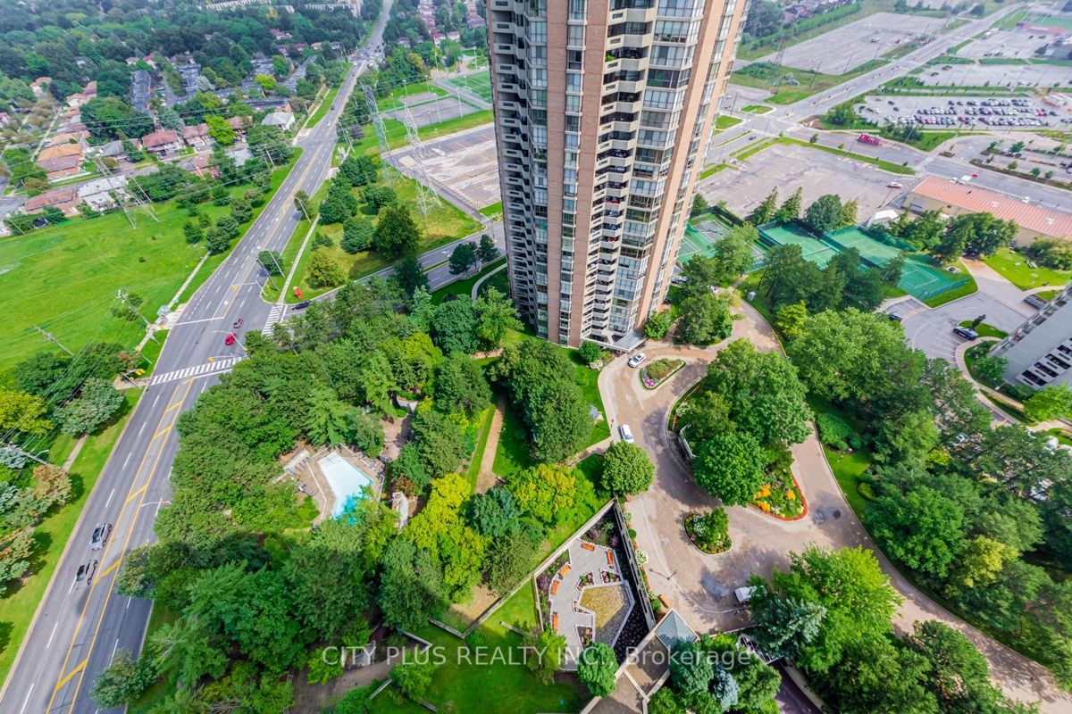 89 Skymark Dr, #3010
