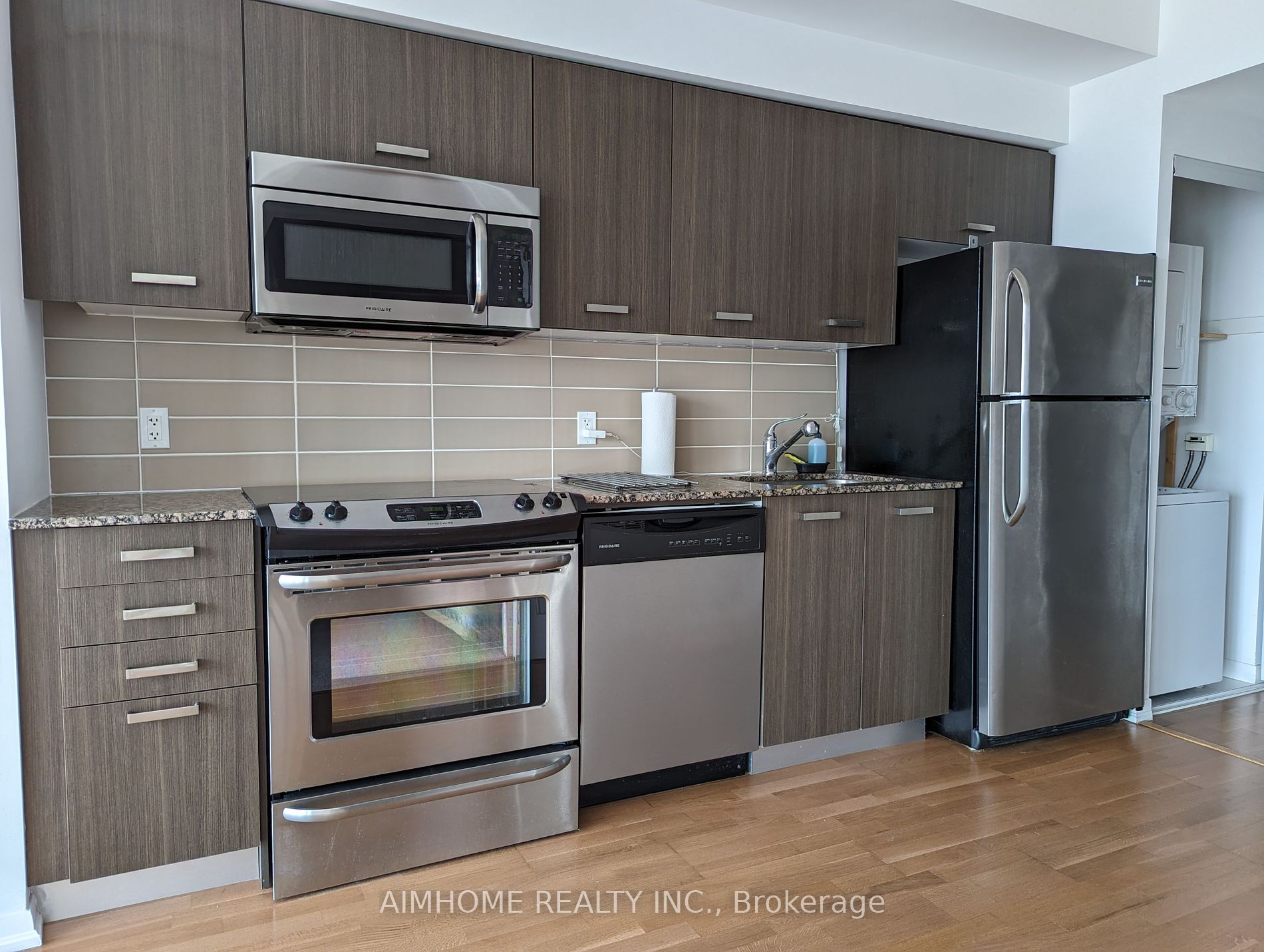 832 Bay Street #2001