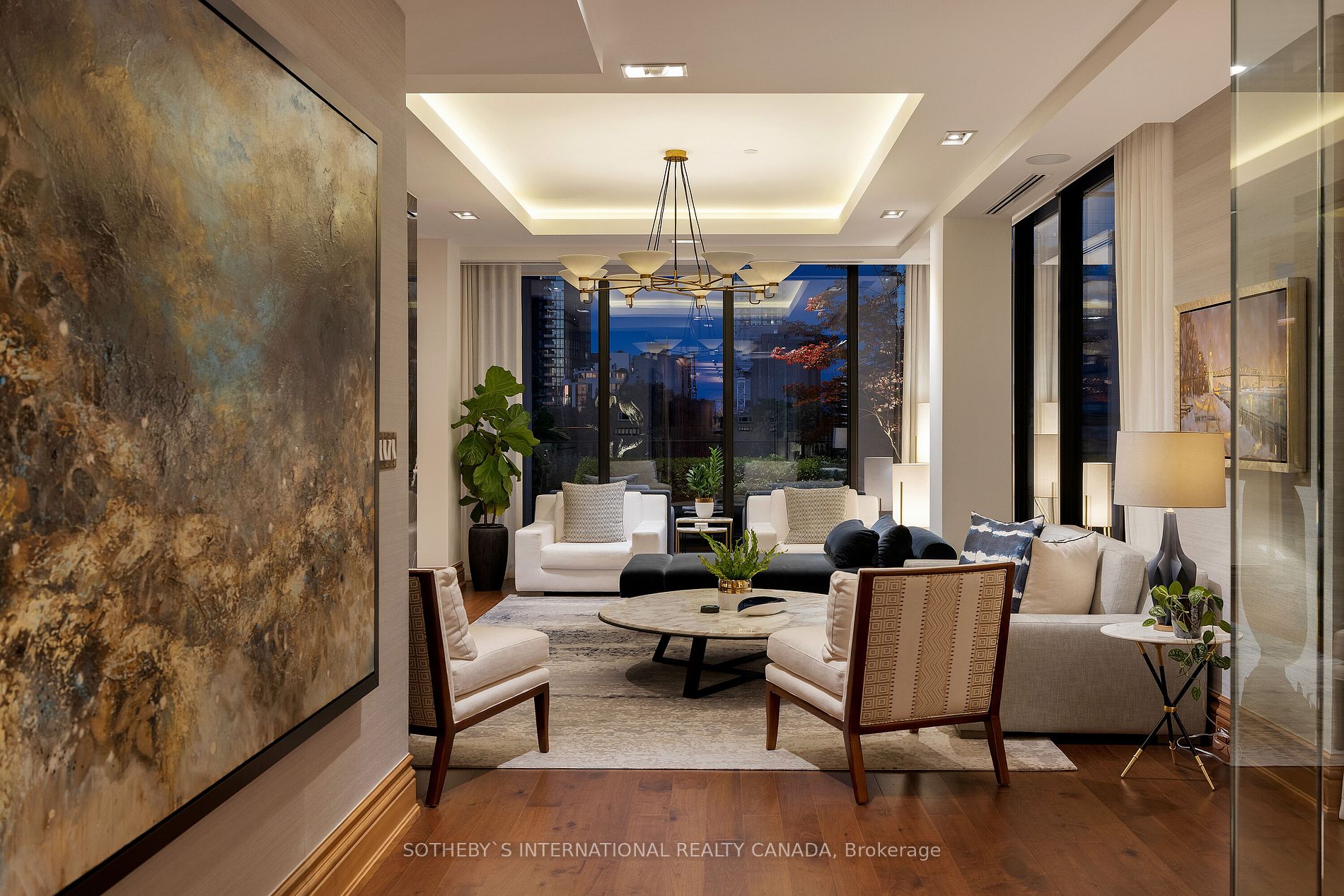 36 Hazelton Ave, #5B