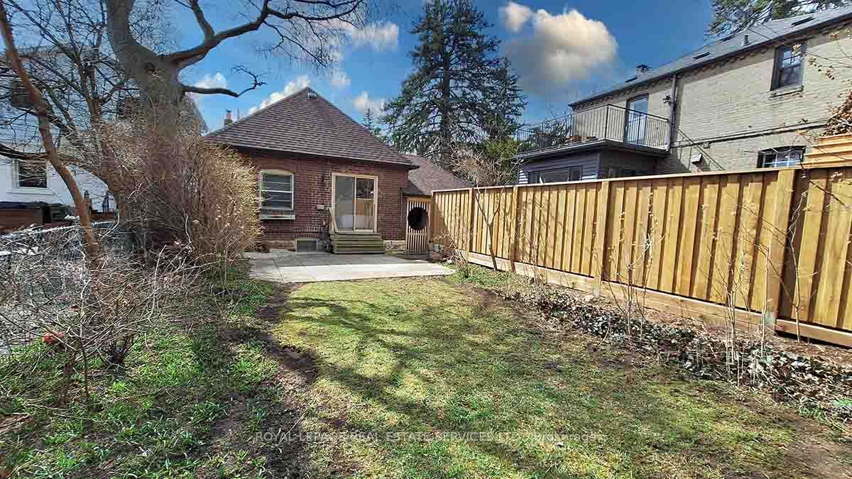 168 Chaplin Crescent
