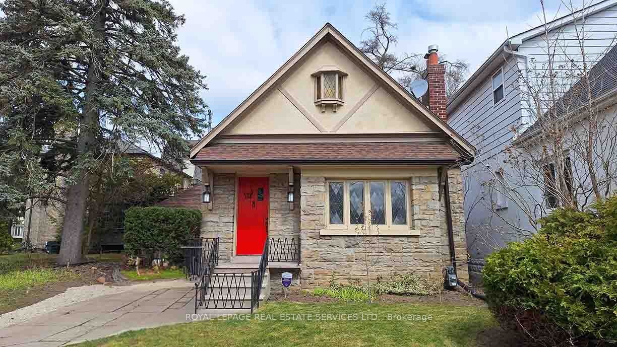 168 Chaplin Crescent