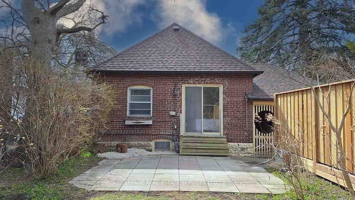 168 Chaplin Crescent