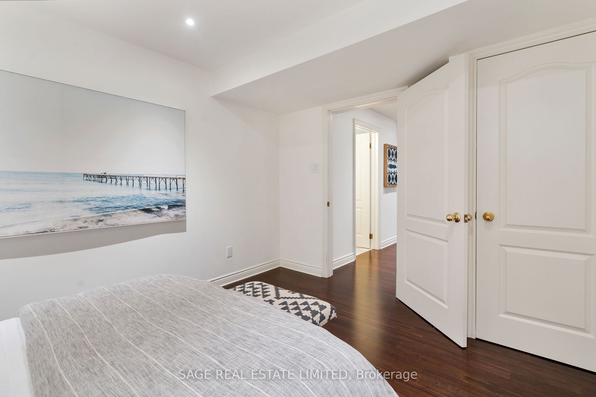 350 Longmore Street