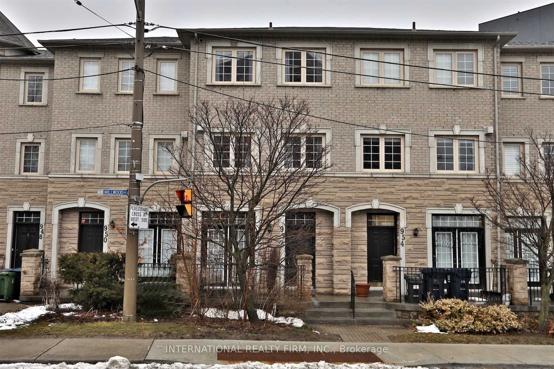 952 Millwood Road