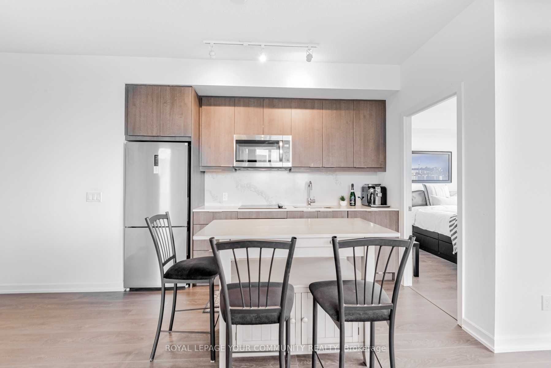 32 Forest Manor Rd, #1310