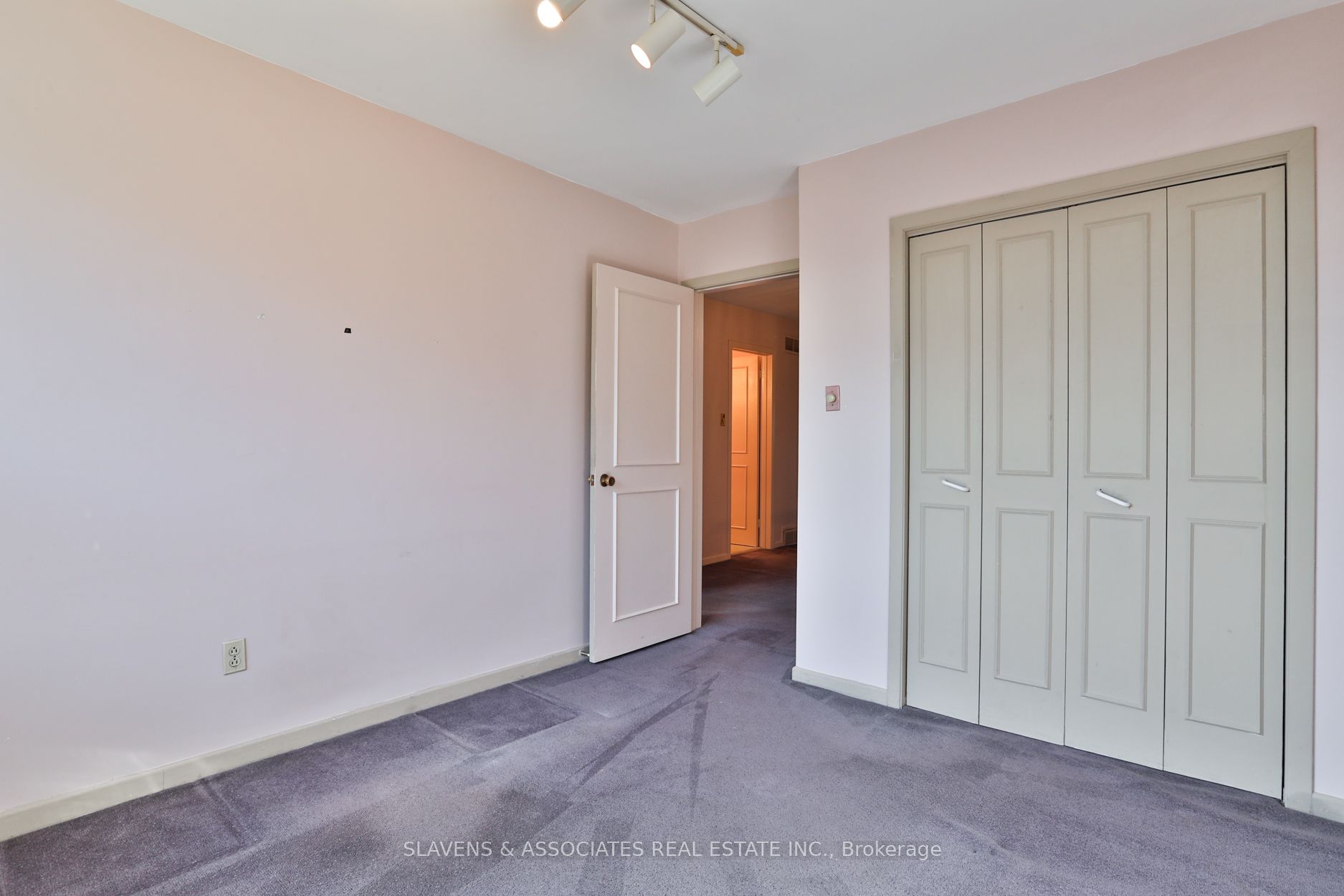36 Tullamore Drive