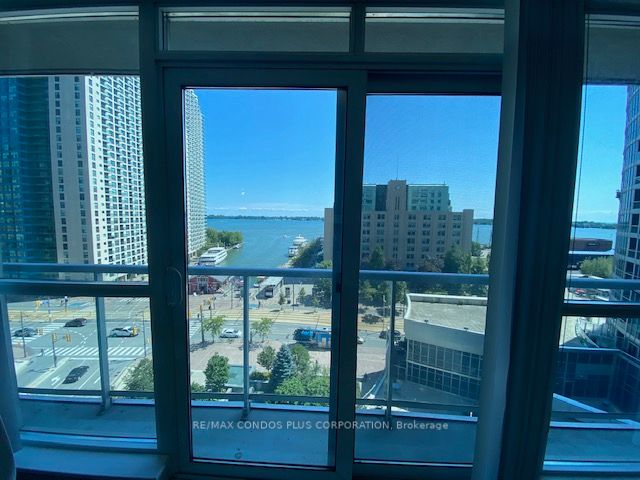 8 York St, #908
